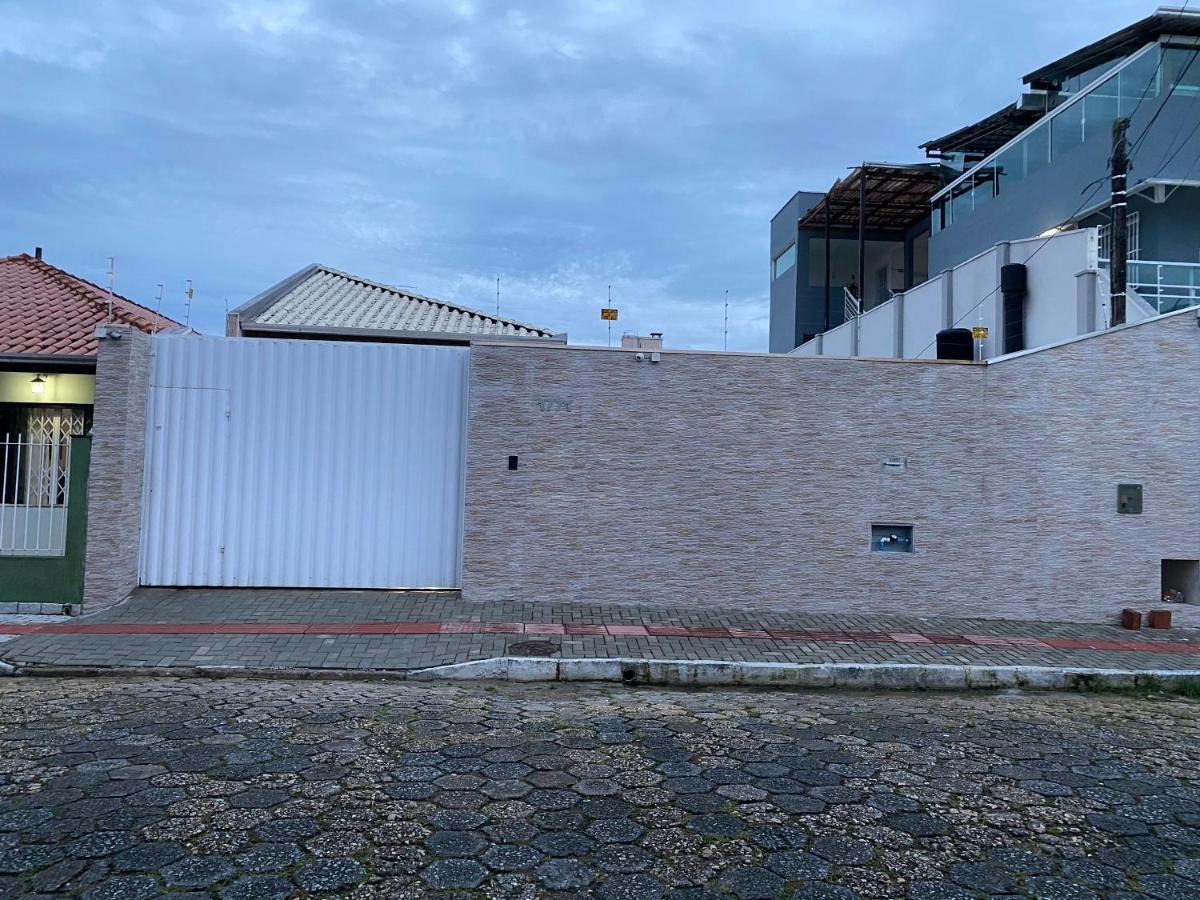 Willa Casa No Centro De Balneário Camboriú Zewnętrze zdjęcie